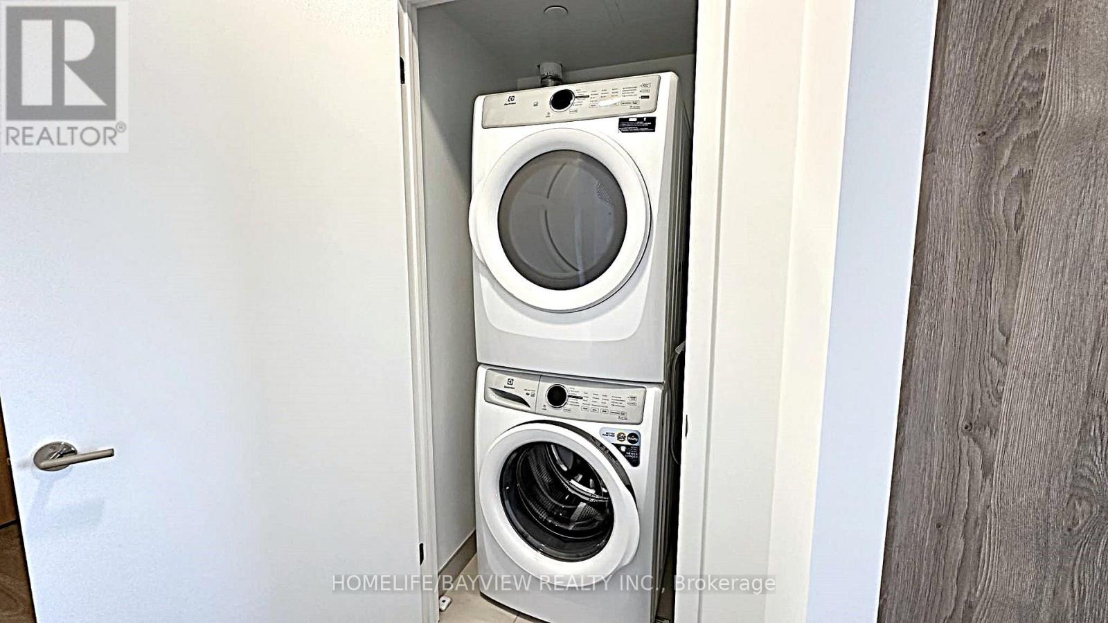 603 - 8 Beverley Glen Boulevard, Vaughan, Ontario  L4K 0L5 - Photo 12 - N12989690