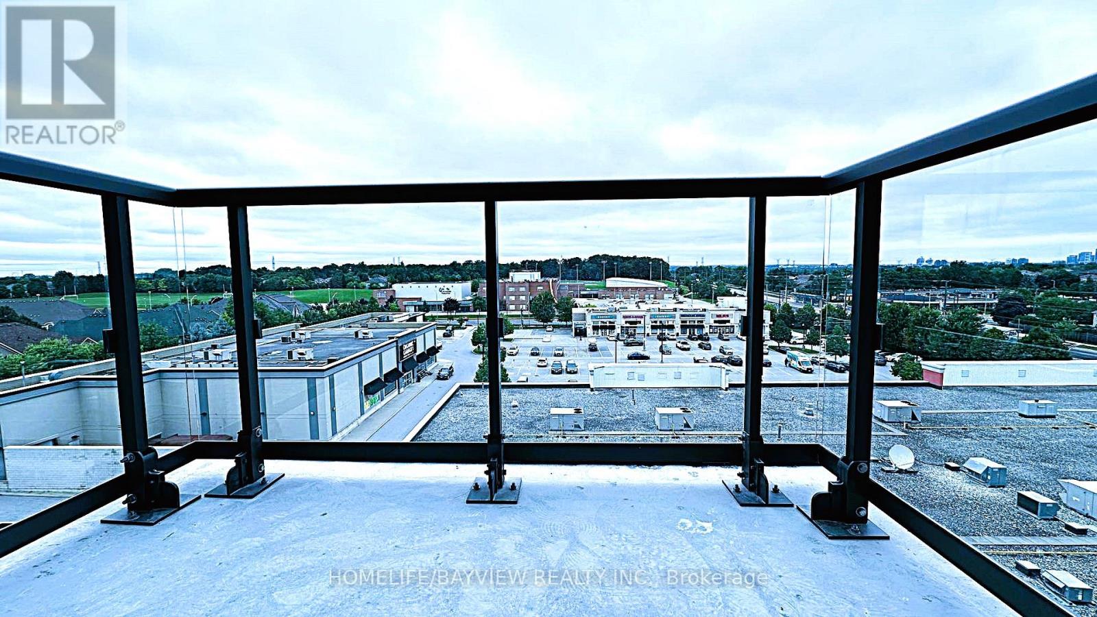 603 - 8 Beverley Glen Boulevard, Vaughan, Ontario  L4K 0L5 - Photo 7 - N12989690