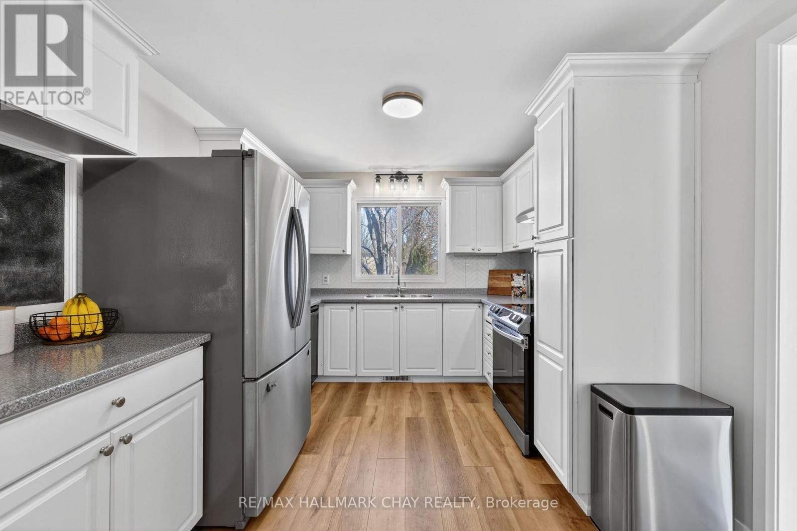 58 Biscayne Boulevard, Georgina, Ontario  L4P 3M8 - Photo 12 - N12989738