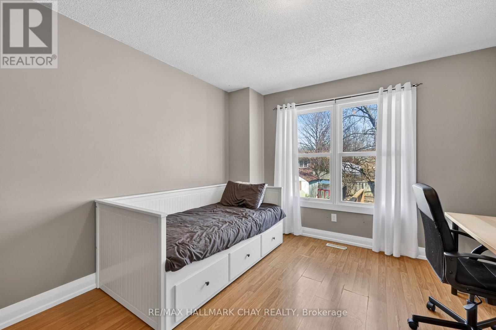 58 Biscayne Boulevard, Georgina, Ontario  L4P 3M8 - Photo 17 - N12989738