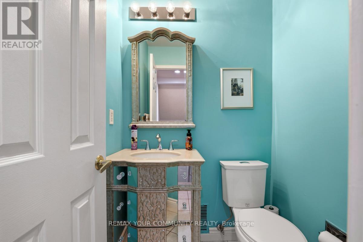 82 Whitney Place, Vaughan, Ontario  L4J 6V5 - Photo 15 - N12989750