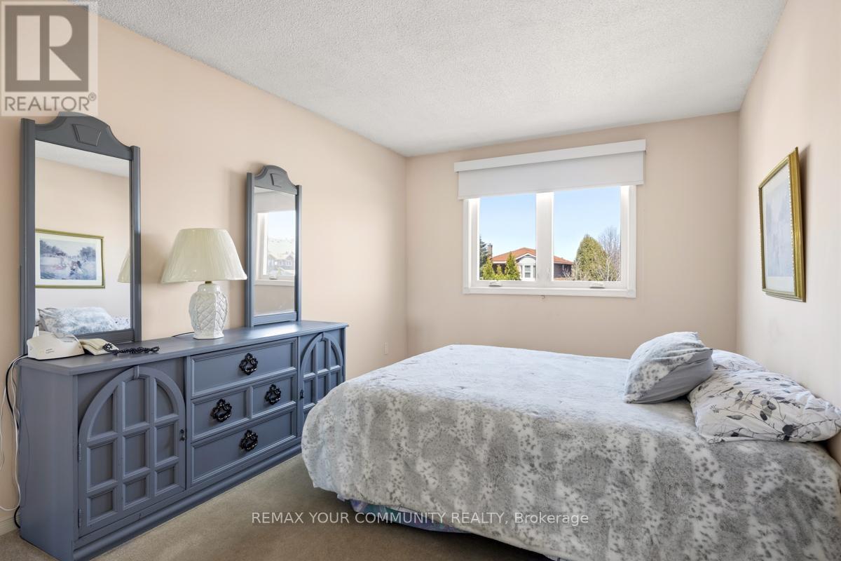 82 Whitney Place, Vaughan, Ontario  L4J 6V5 - Photo 17 - N12989750