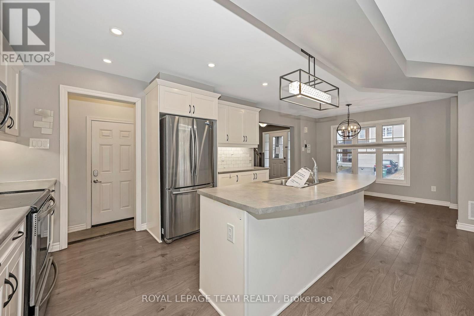 659 Pearl Dace Crescent, Ottawa, Ontario  K2J 6K4 - Photo 11 - X12960544