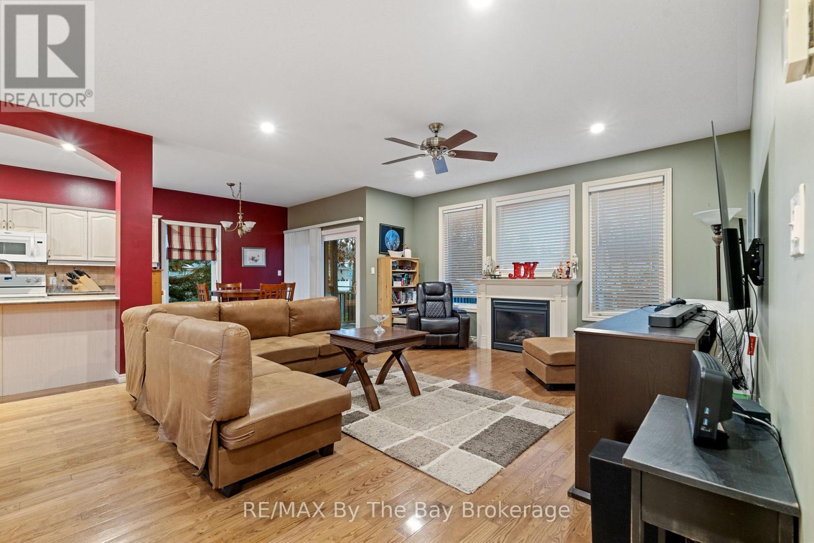 6 Deerrun Place, Wasaga Beach, Ontario  L9Z 1H8 - Photo 6 - S12989616