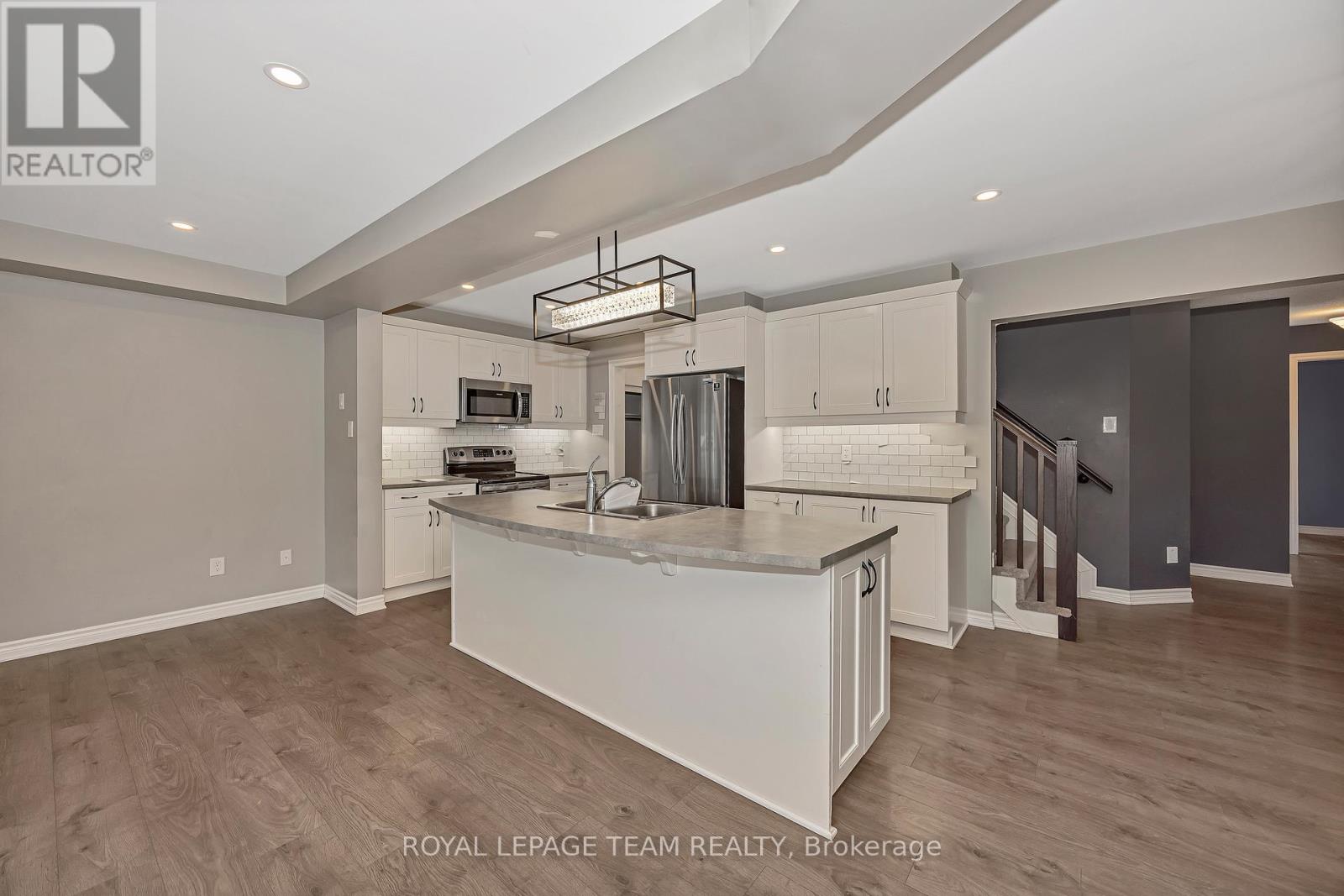 659 Pearl Dace Crescent, Ottawa, Ontario  K2J 6K4 - Photo 8 - X12960544