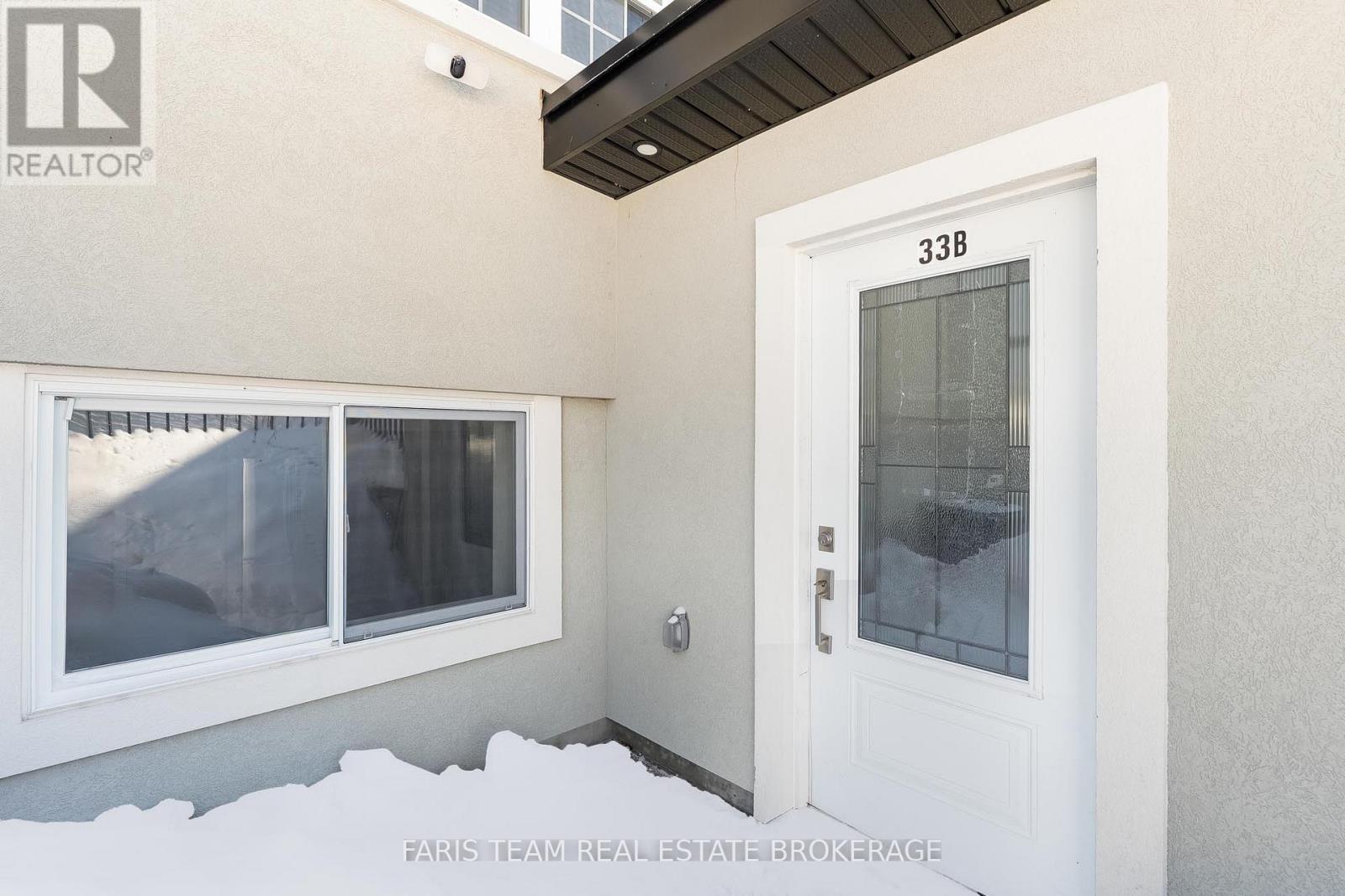 33 Frank Street, Wasaga Beach, Ontario  L9Z 1P9 - Photo 16 - S12989528