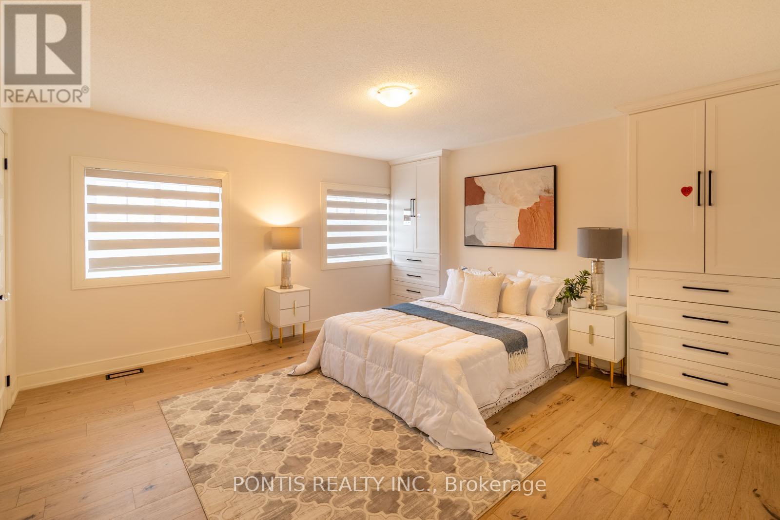 38 Kempenfelt Drive, Barrie (City Centre), Ontario  L4M 1B9 - Photo 26 - S12989698