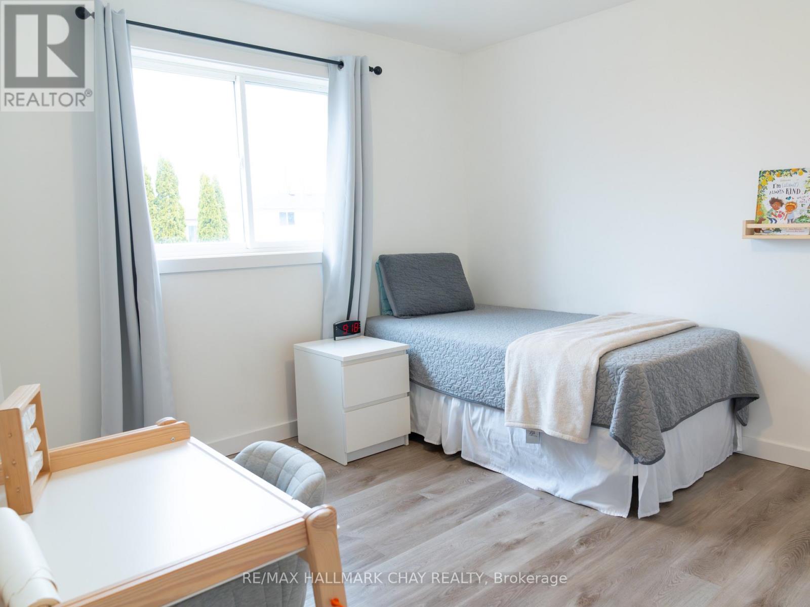 163 Columbia Road, Barrie (Holly), Ontario  L4N 8E3 - Photo 23 - S12989794