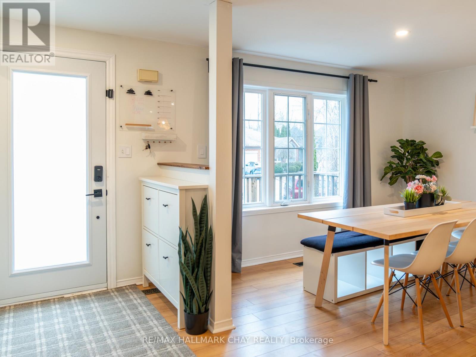 163 Columbia Road, Barrie (Holly), Ontario  L4N 8E3 - Photo 5 - S12989794