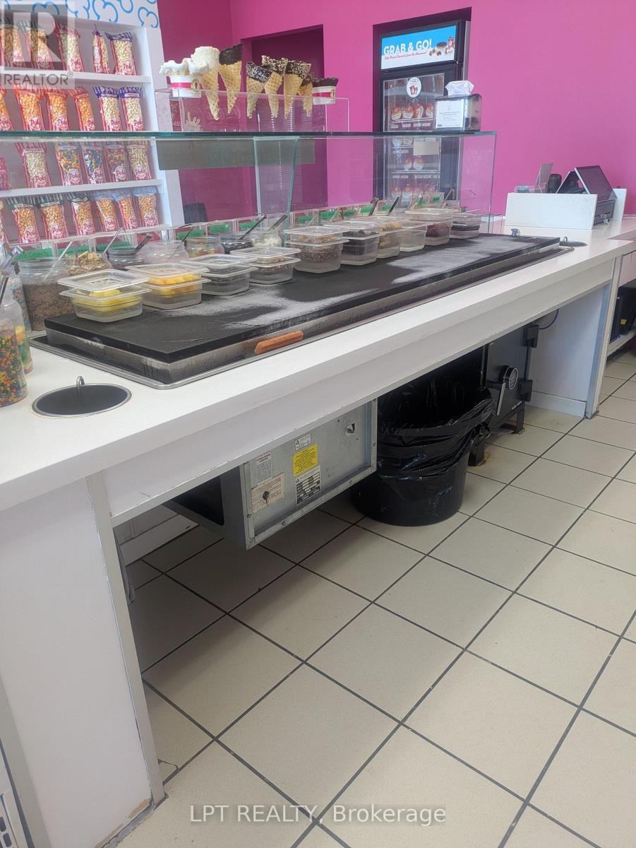 D1-A - 636 Yonge Street, Barrie, Ontario  L4N 4E6 - Photo 10 - S12989886