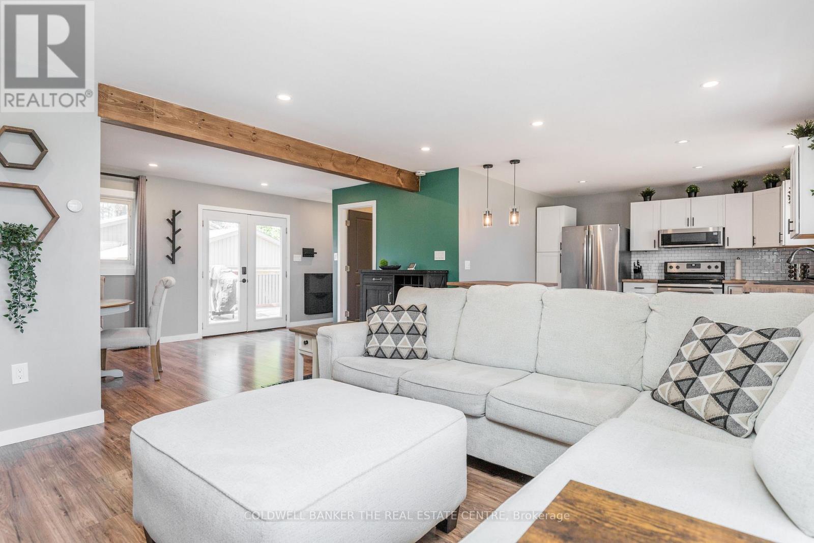 88 Maskinonge Road, Tay, Ontario  L0K 2A0 - Photo 10 - S12989890