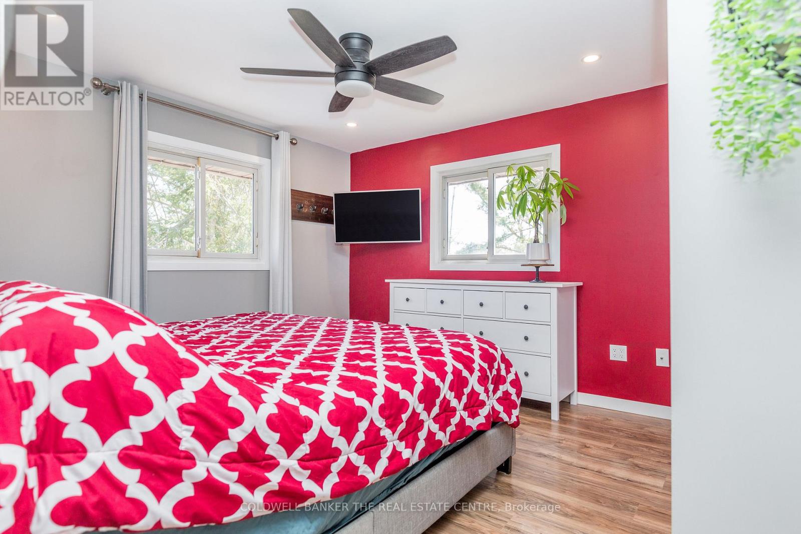 88 Maskinonge Road, Tay, Ontario  L0K 2A0 - Photo 12 - S12989890