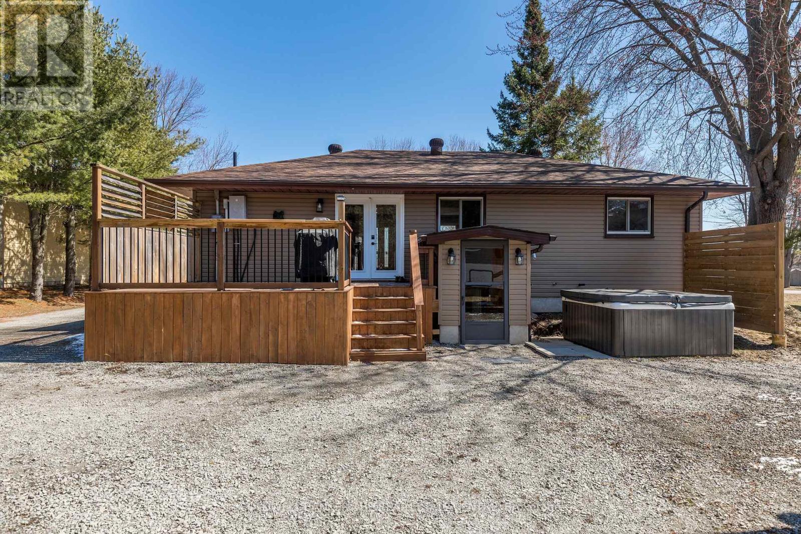 88 Maskinonge Road, Tay, Ontario  L0K 2A0 - Photo 26 - S12989890