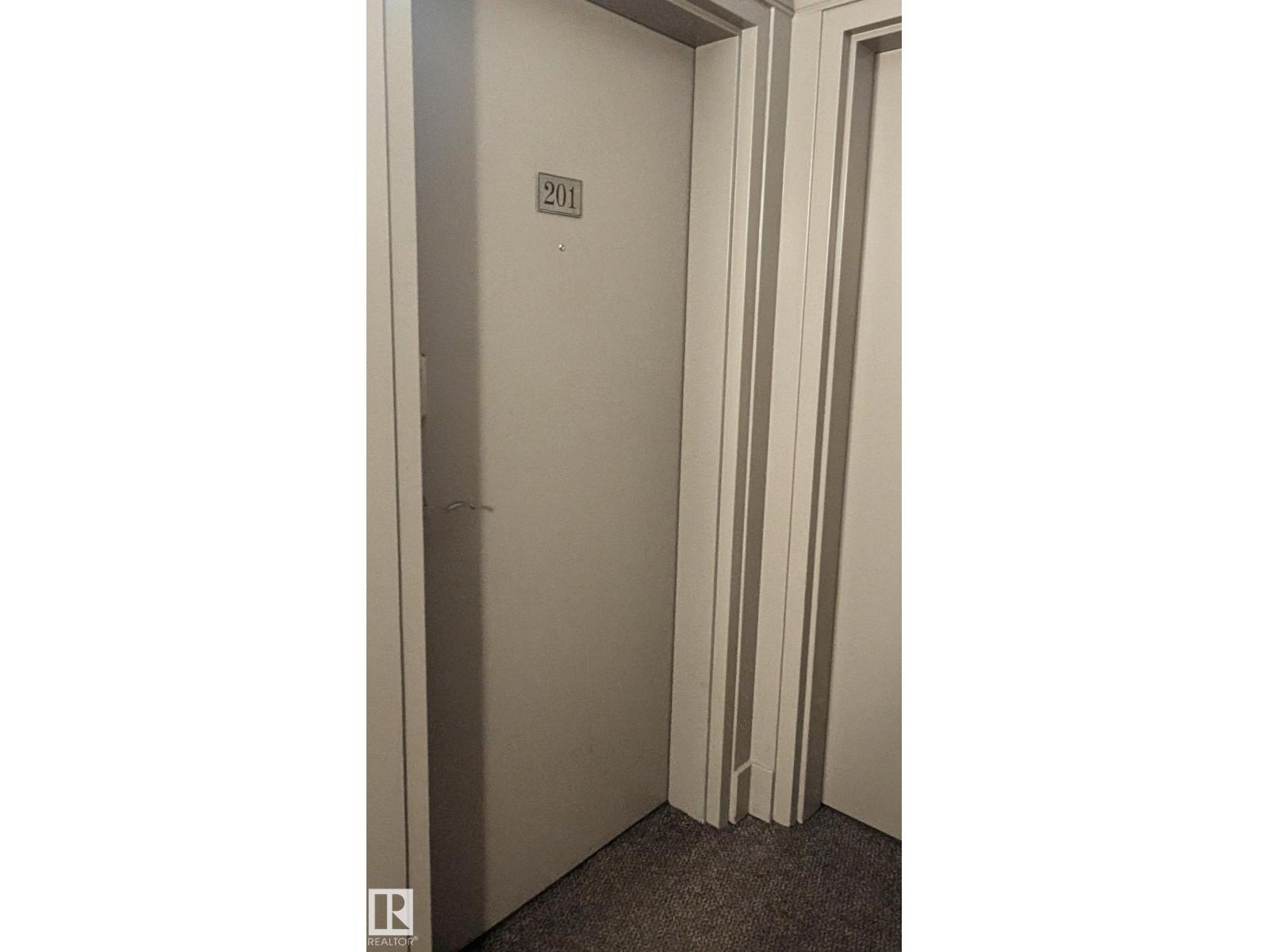 #201 11408 108 Av Nw, Edmonton, Alberta  T5H 4R5 - Photo 2 - E4478415