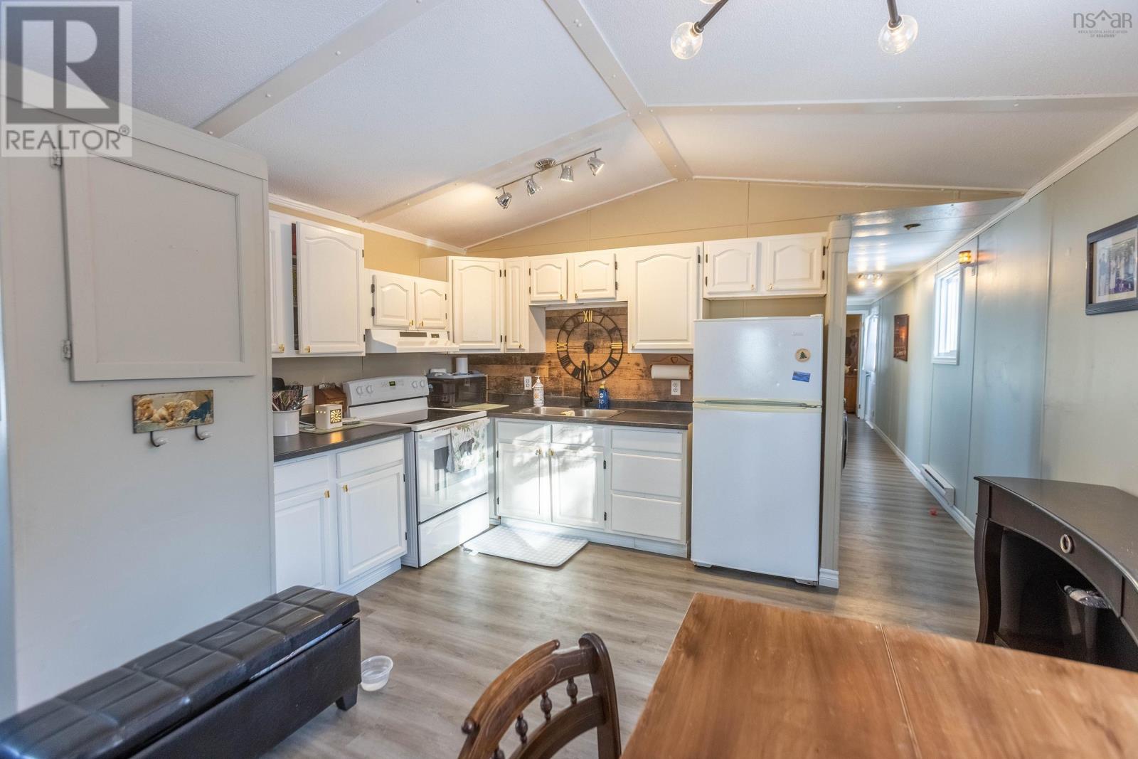 4 Bayview Crescent, Amherst, Nova Scotia  B4H 4E5 - Photo 12 - 202601795