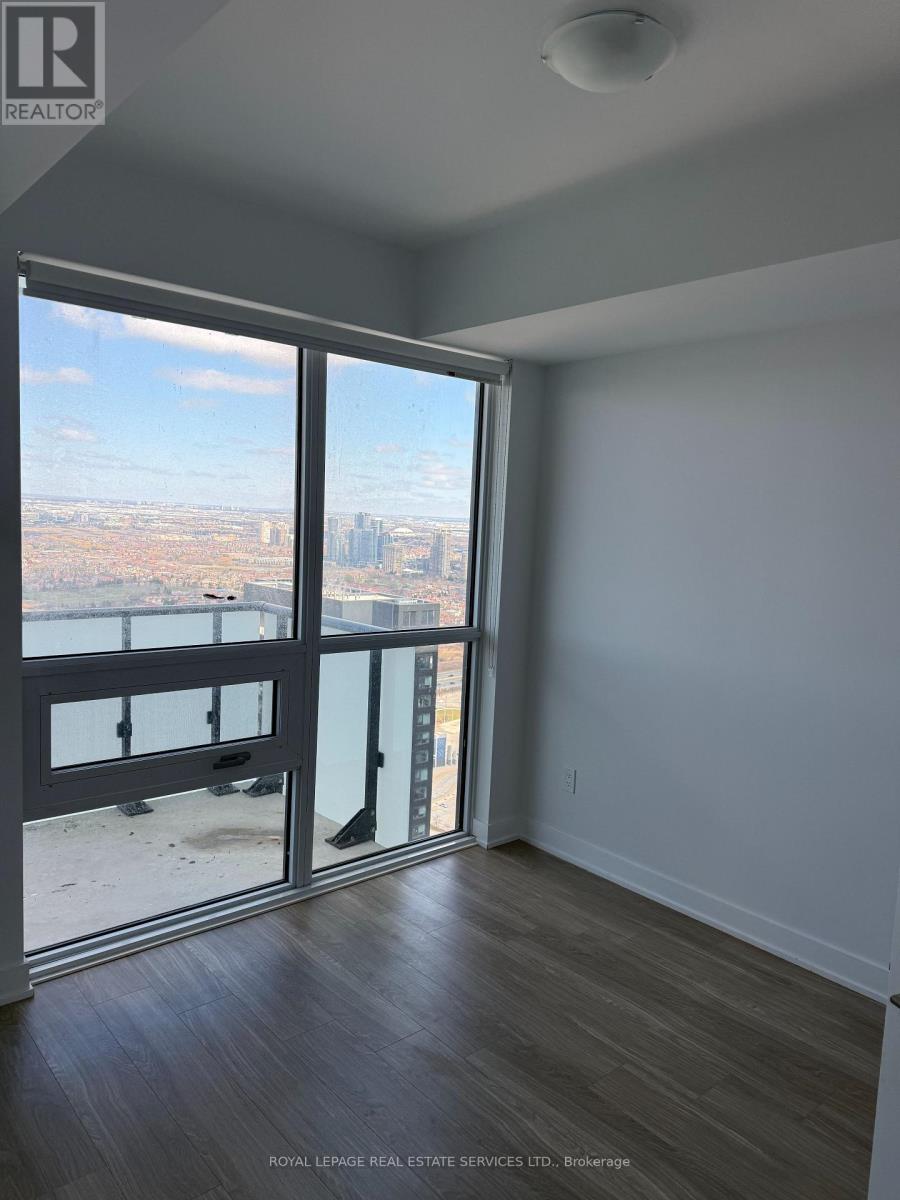 4510 - 430 Square One Drive, Mississauga (City Centre), Ontario  L5B 0L6 - Photo 2 - W12988132