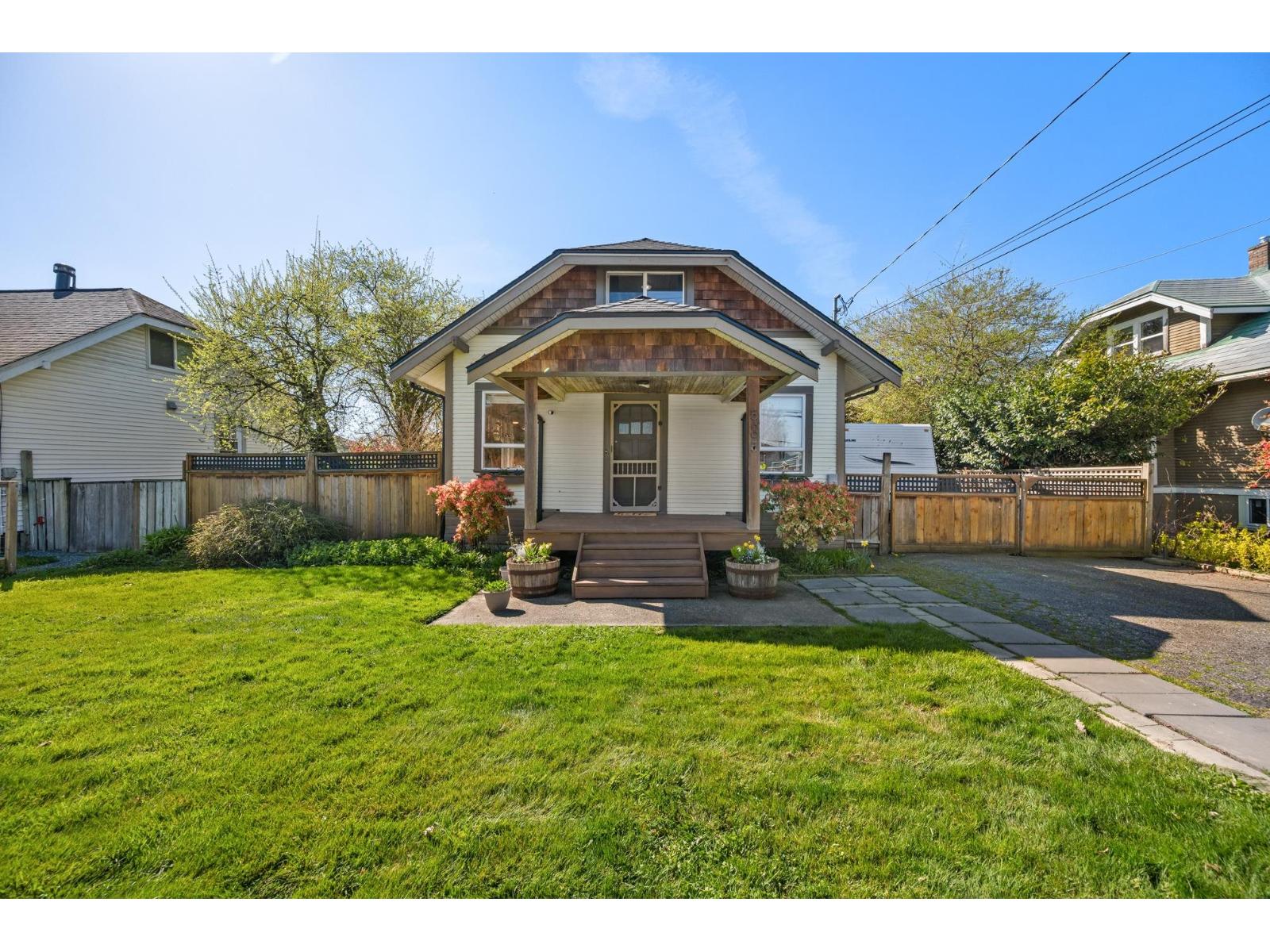 5695 Riverside Street, Abbotsford, British Columbia  V4X 1T4 - Photo 1 - R3110159