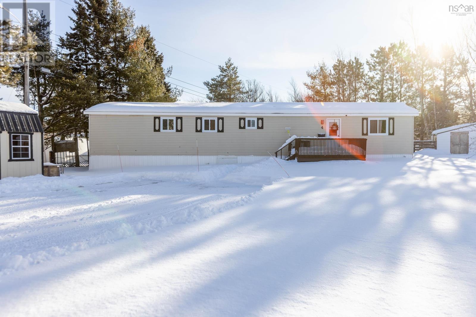 4 Bayview Crescent, Amherst, Nova Scotia  B4H 4E5 - Photo 4 - 202601795