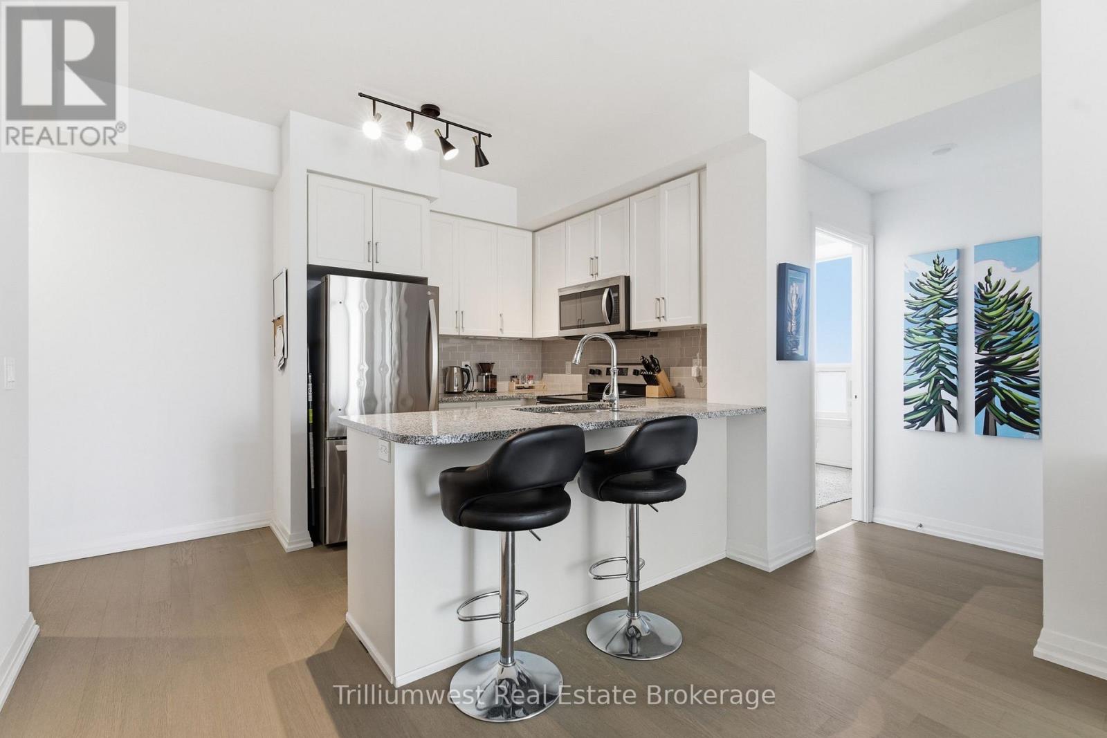 702 - 155 Caroline Street S, Waterloo, Ontario  N2L 0J8 - Photo 6 - X12989526