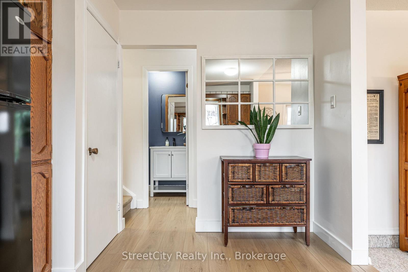 34 White Street, Stratford, Ontario  N5A 7M5 - Photo 12 - X12989718