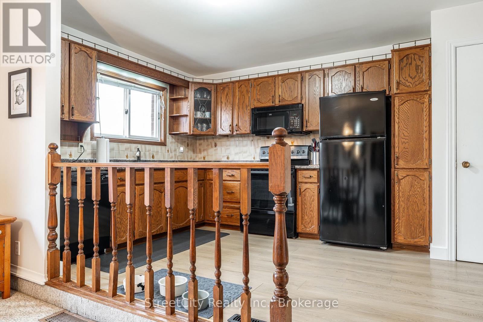 34 White Street, Stratford, Ontario  N5A 7M5 - Photo 15 - X12989718