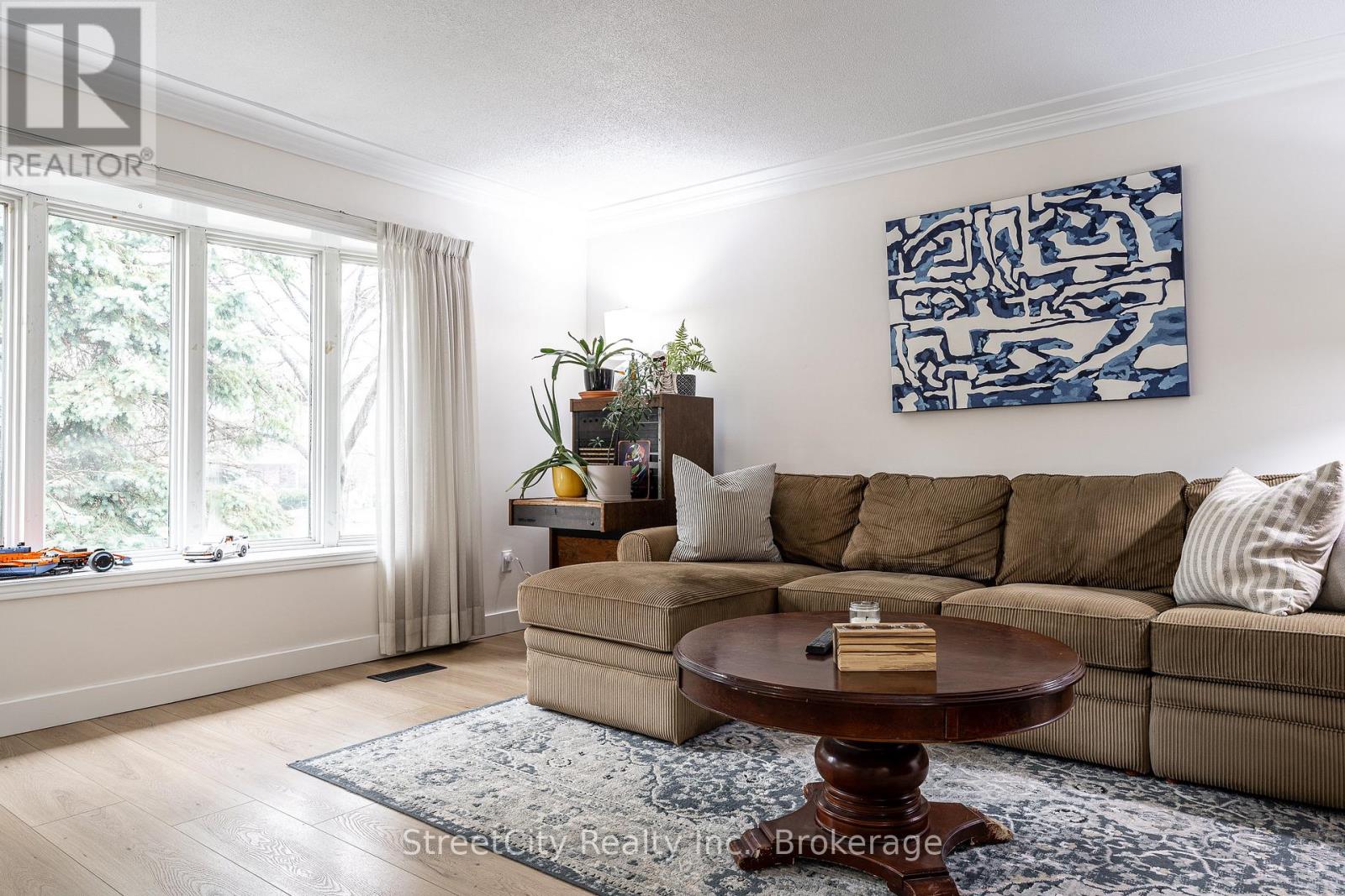 34 White Street, Stratford, Ontario  N5A 7M5 - Photo 7 - X12989718