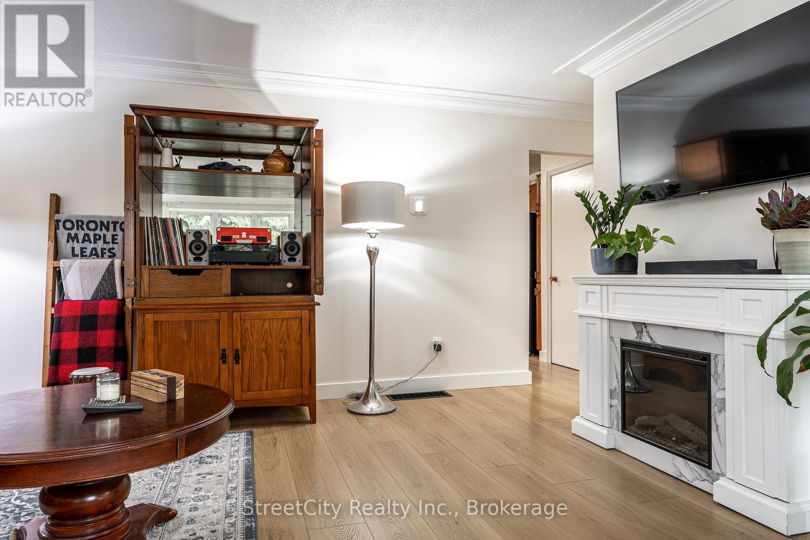 34 White Street, Stratford, Ontario  N5A 7M5 - Photo 9 - X12989718