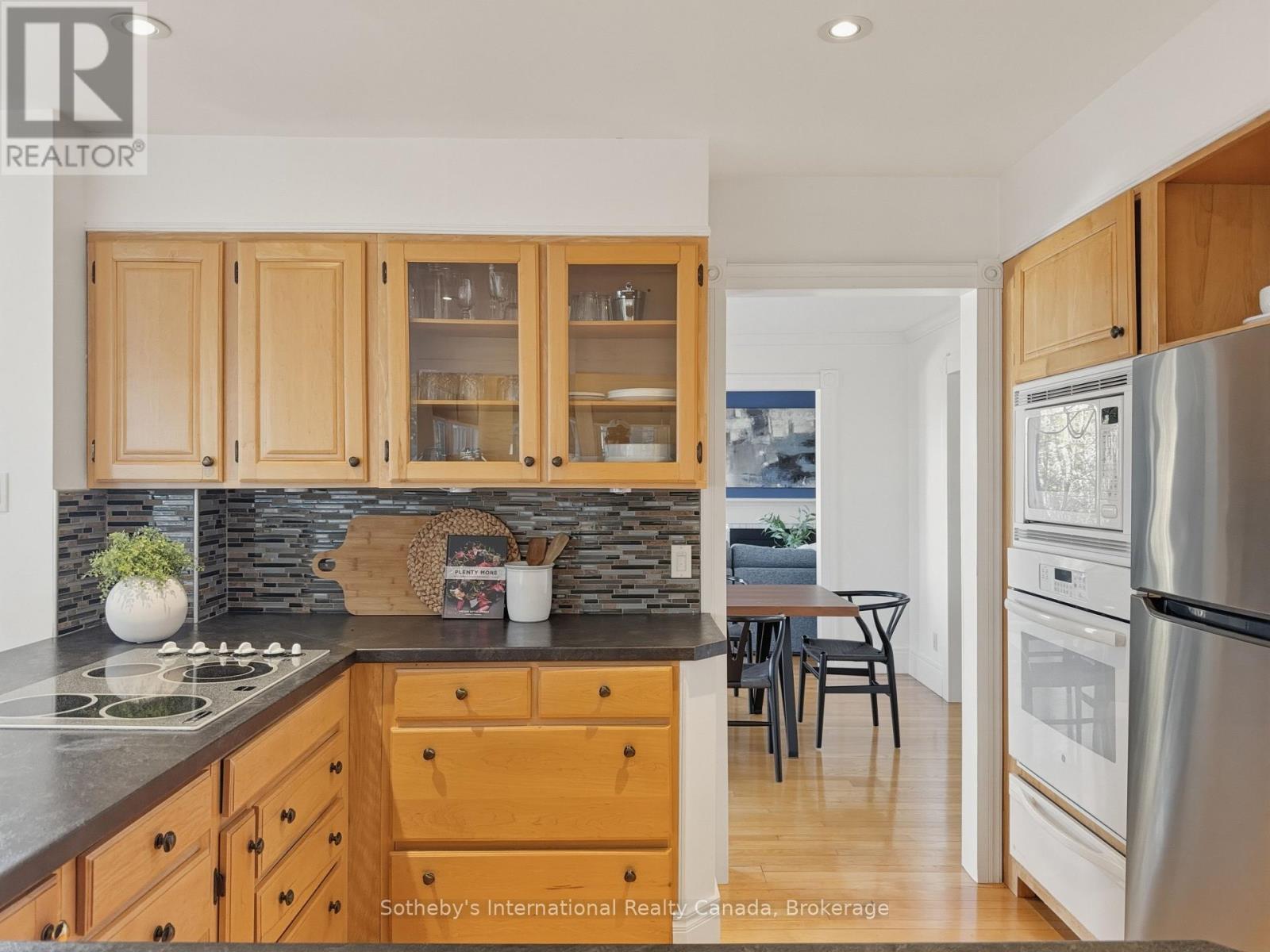 47 Vera Street, Meaford, Ontario  N4L 1B2 - Photo 12 - X12989830