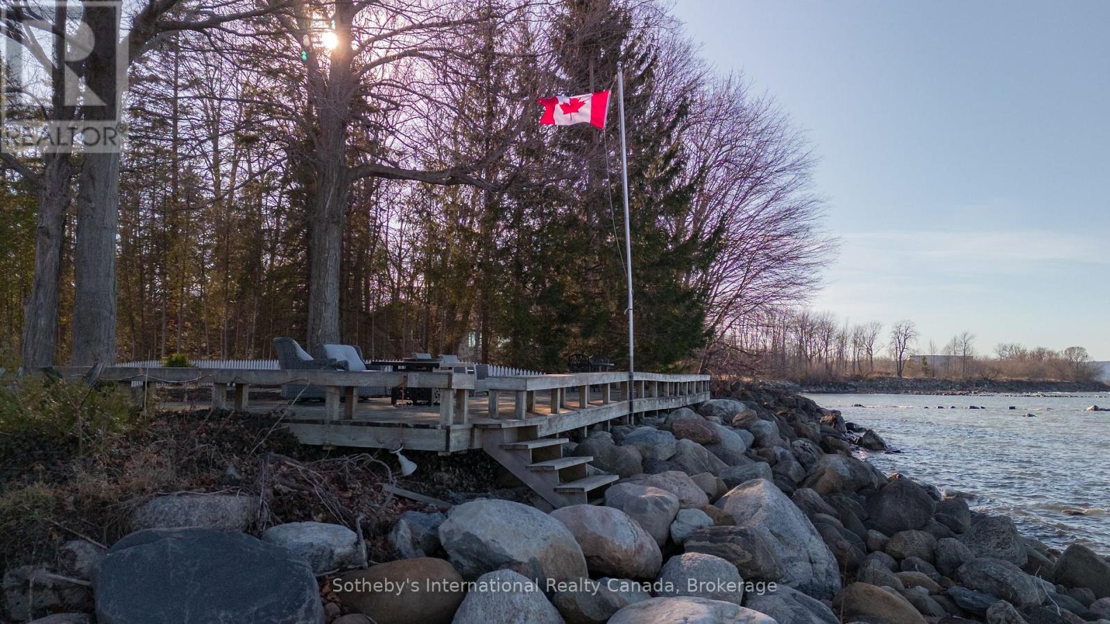 47 Vera Street, Meaford, Ontario  N4L 1B2 - Photo 3 - X12989830