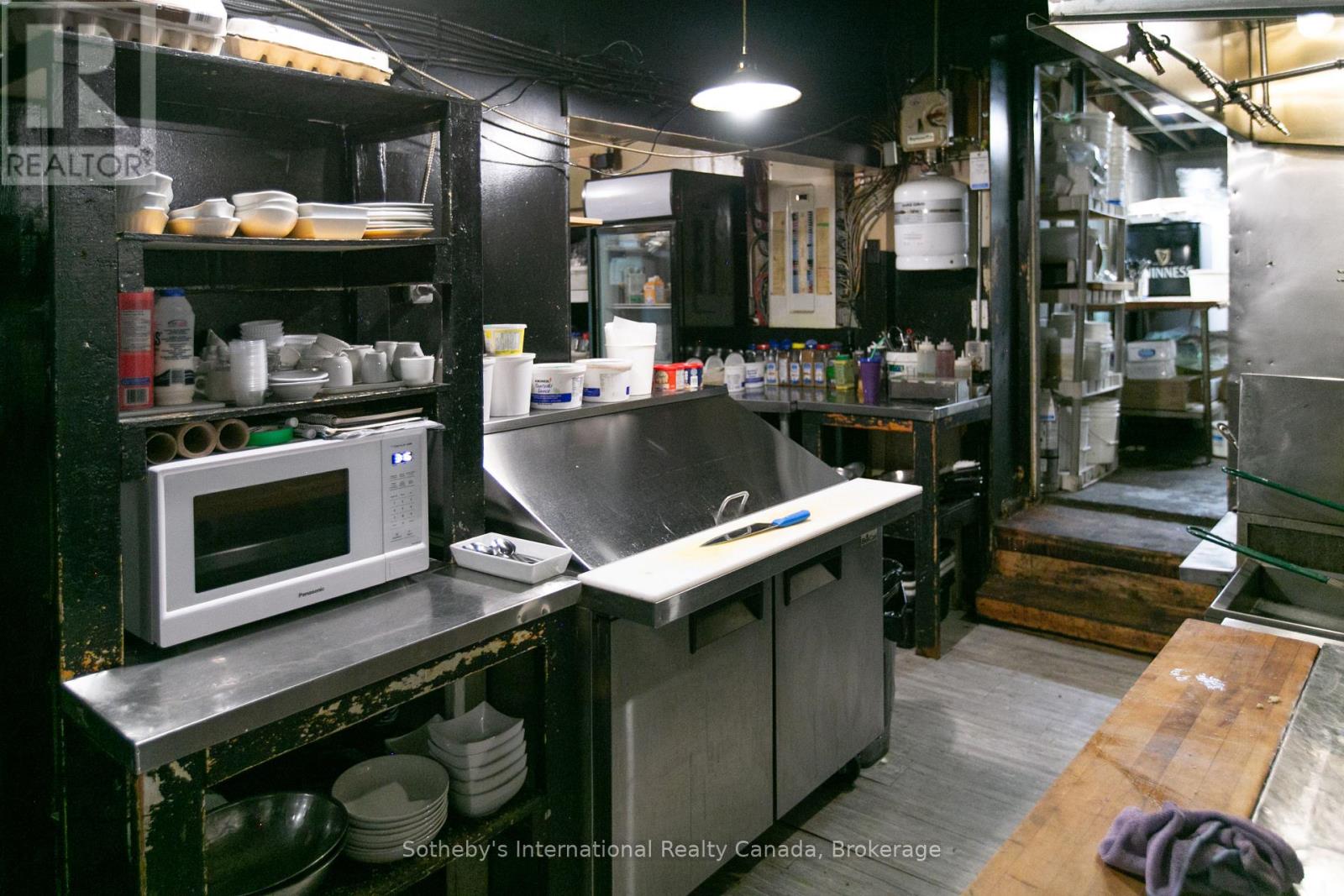 261 9th Street E, Owen Sound, Ontario  N4K 1N8 - Photo 22 - X12989884