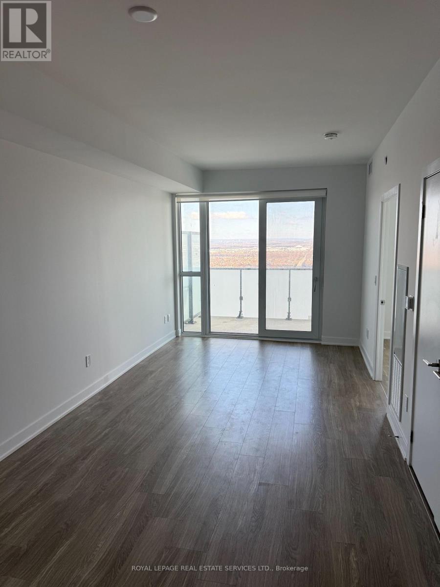 4510 - 430 Square One Drive, Mississauga (City Centre), Ontario  L5B 0L6 - Photo 3 - W12988132