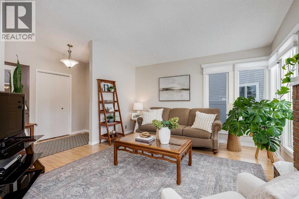 240 Summerwood Place SE, Airdrie, Alberta  T4B 1W3 - Photo 11 - A2299090