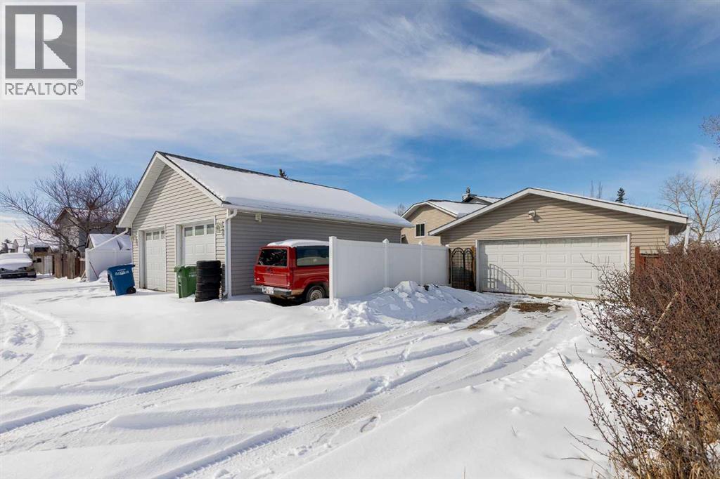 240 Summerwood Place SE, Airdrie, Alberta  T4B 1W3 - Photo 38 - A2299090