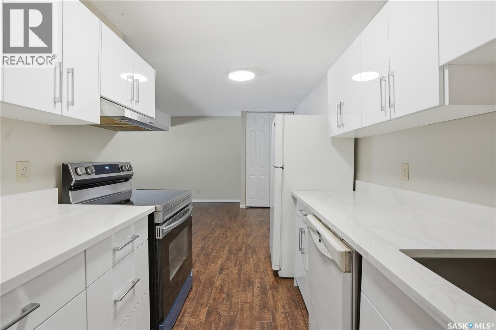 203 311 Tait Crescent, Saskatoon, Saskatchewan  S7H 5L6 - Photo 8 - SK032740