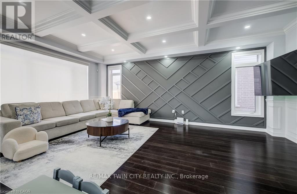 524 Linden Drive, Cambridge, Ontario  N3H 5L5 - Photo 6 - X12903028