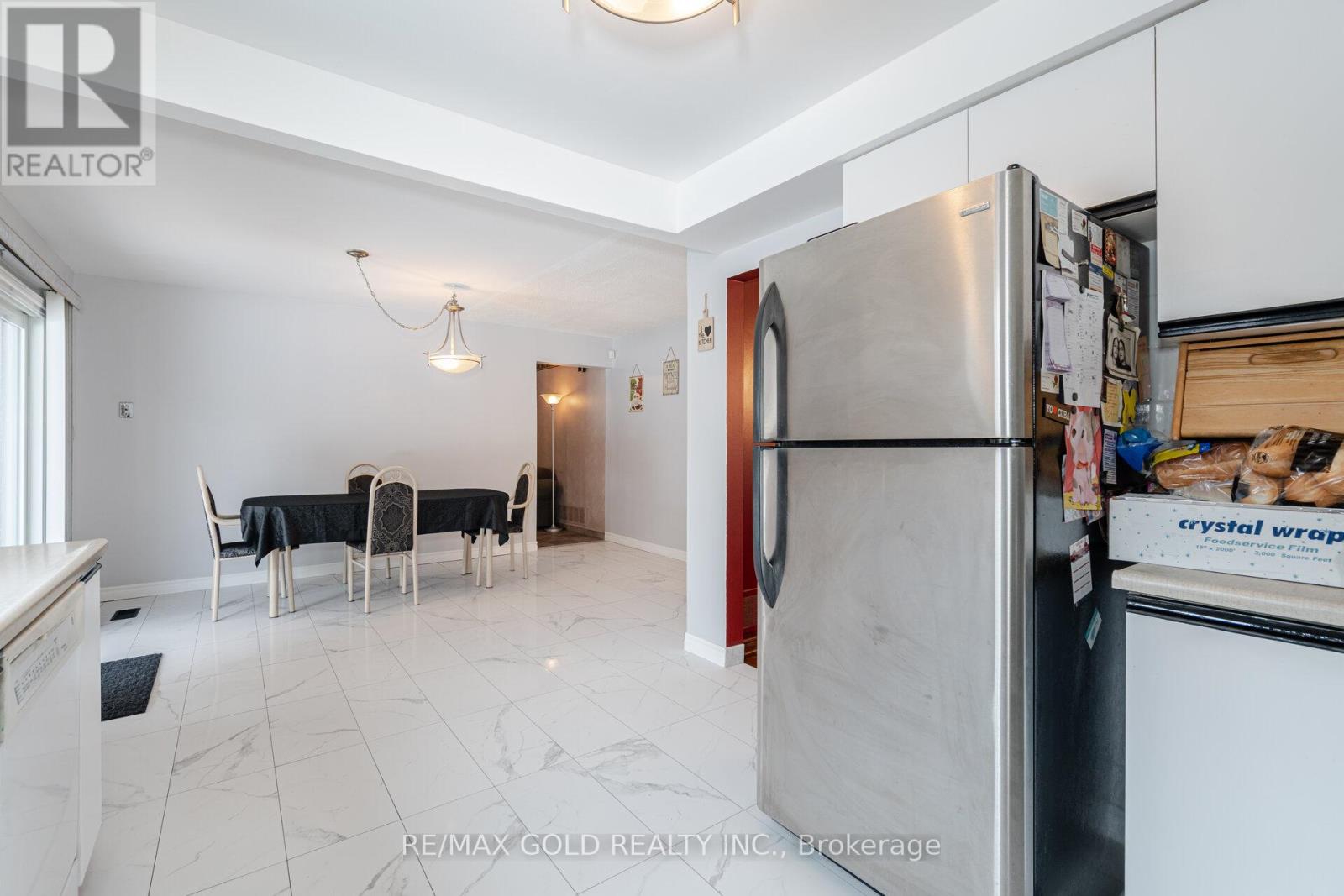 29 Brydon Crescent, Brampton, Ontario  L6X 3K2 - Photo 15 - W12989510