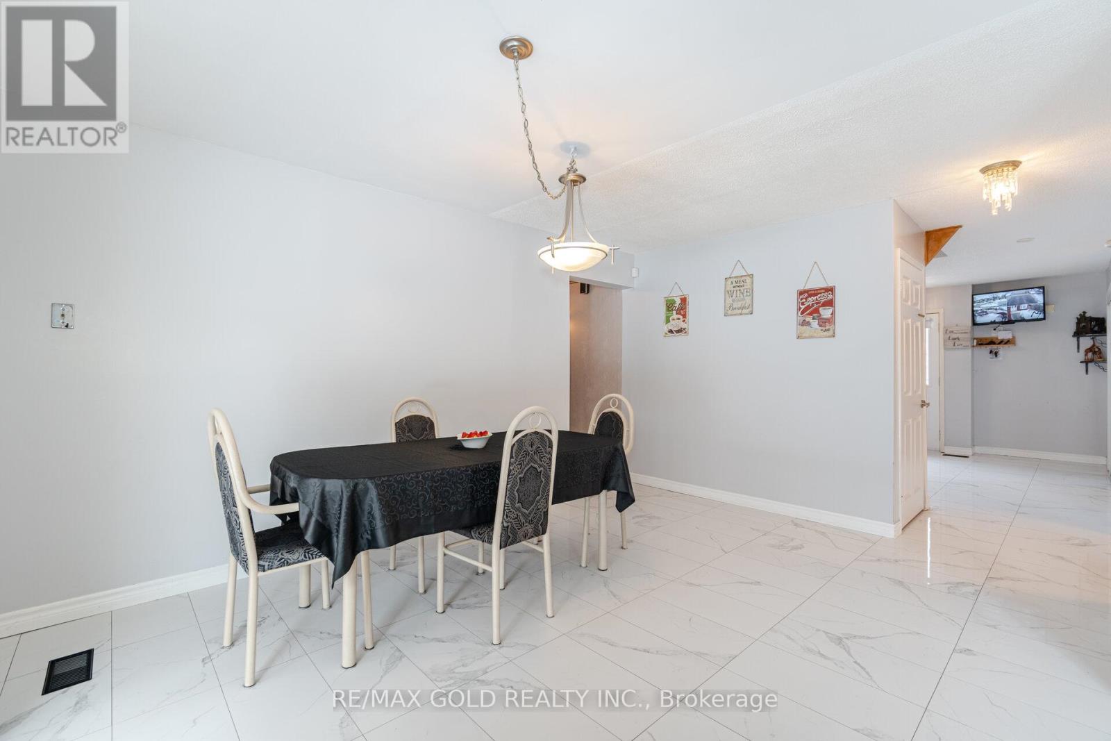 29 Brydon Crescent, Brampton, Ontario  L6X 3K2 - Photo 17 - W12989510