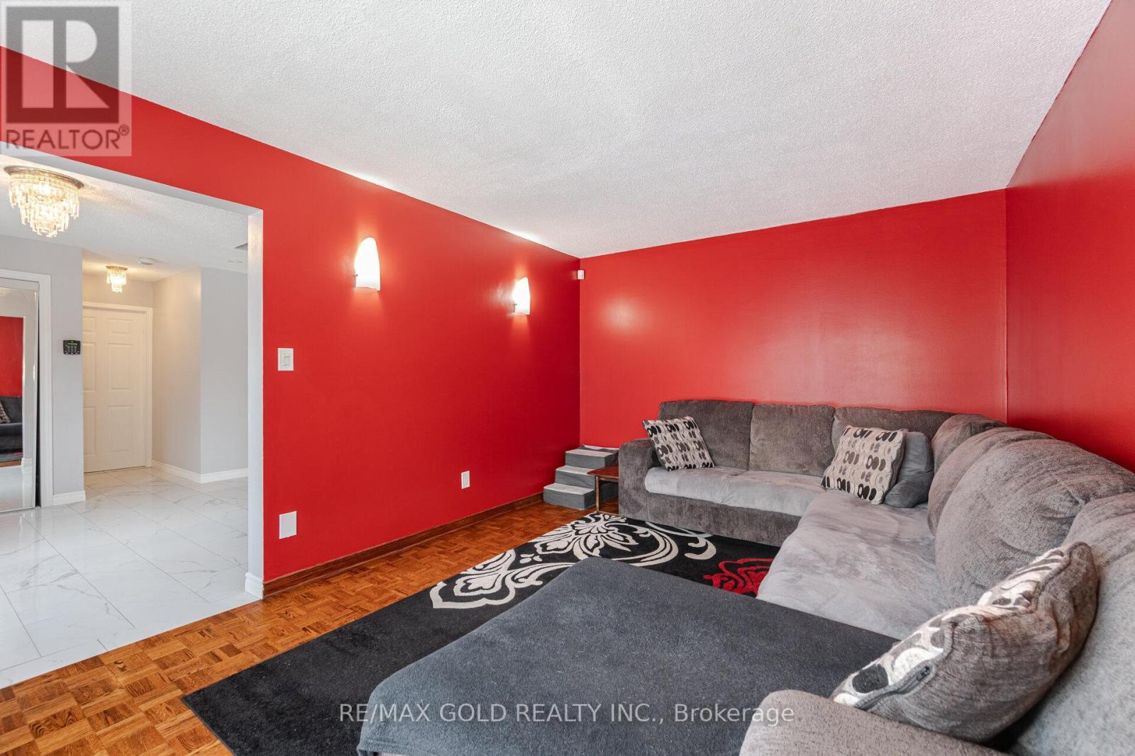 29 Brydon Crescent, Brampton, Ontario  L6X 3K2 - Photo 8 - W12989510