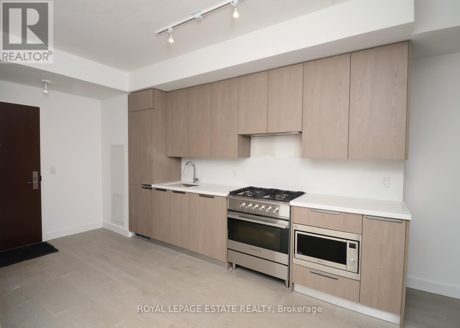 406 - 160 Kingsway Crescent, Toronto, Ontario  M8X 2S4 - Photo 4 - W12989512