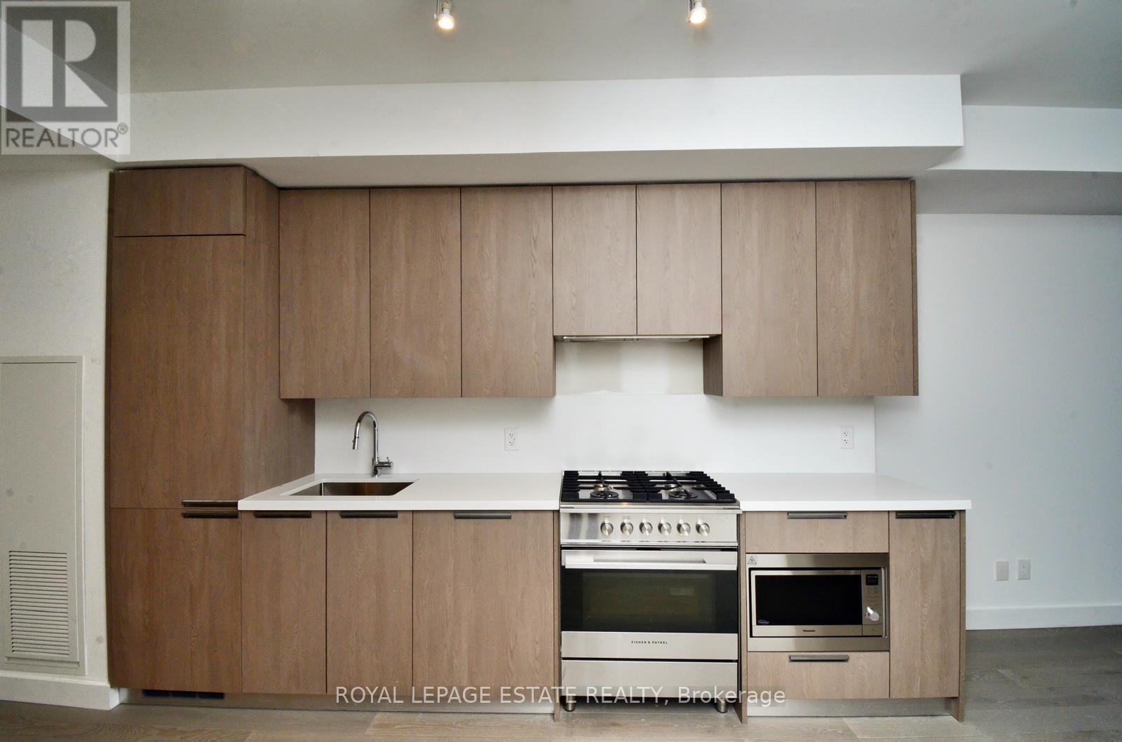 406 - 160 Kingsway Crescent, Toronto, Ontario  M8X 2S4 - Photo 8 - W12989512