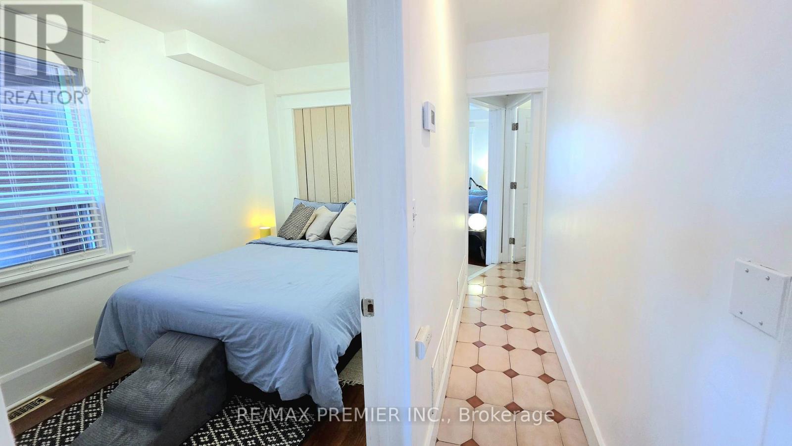 75 Auburn Avenue, Toronto, Ontario  M6H 2L8 - Photo 15 - W12989516