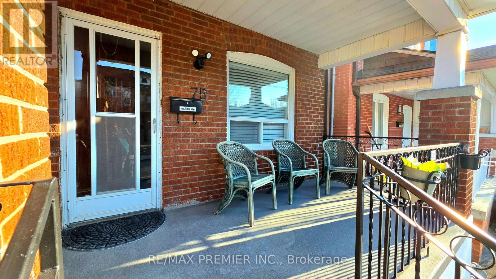 75 Auburn Avenue, Toronto, Ontario  M6H 2L8 - Photo 2 - W12989516