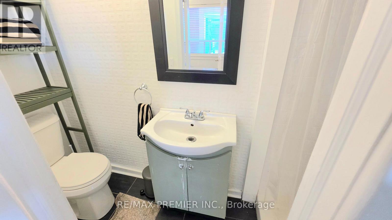 75 Auburn Avenue, Toronto, Ontario  M6H 2L8 - Photo 23 - W12989516