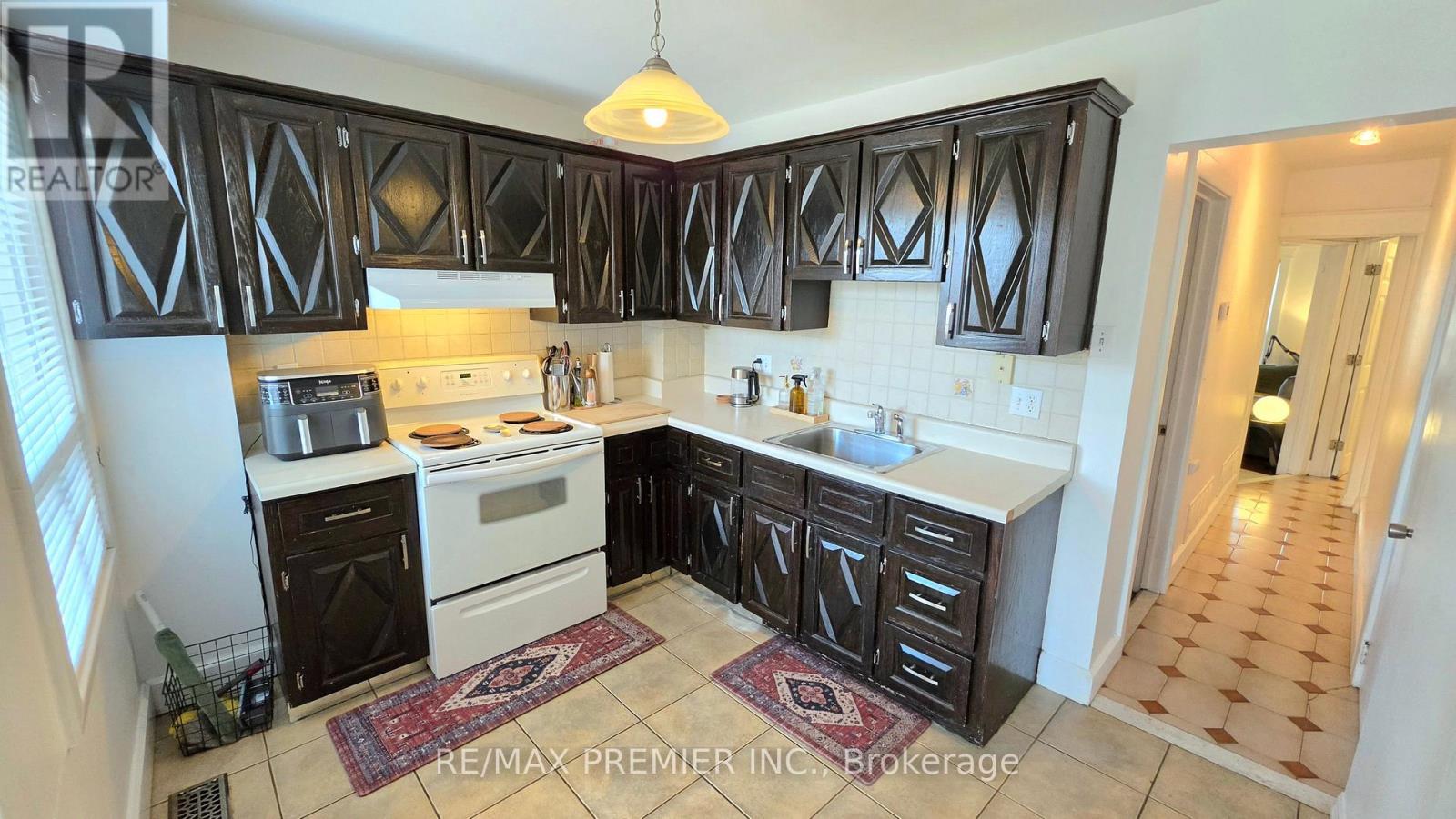 75 Auburn Avenue, Toronto, Ontario  M6H 2L8 - Photo 29 - W12989516