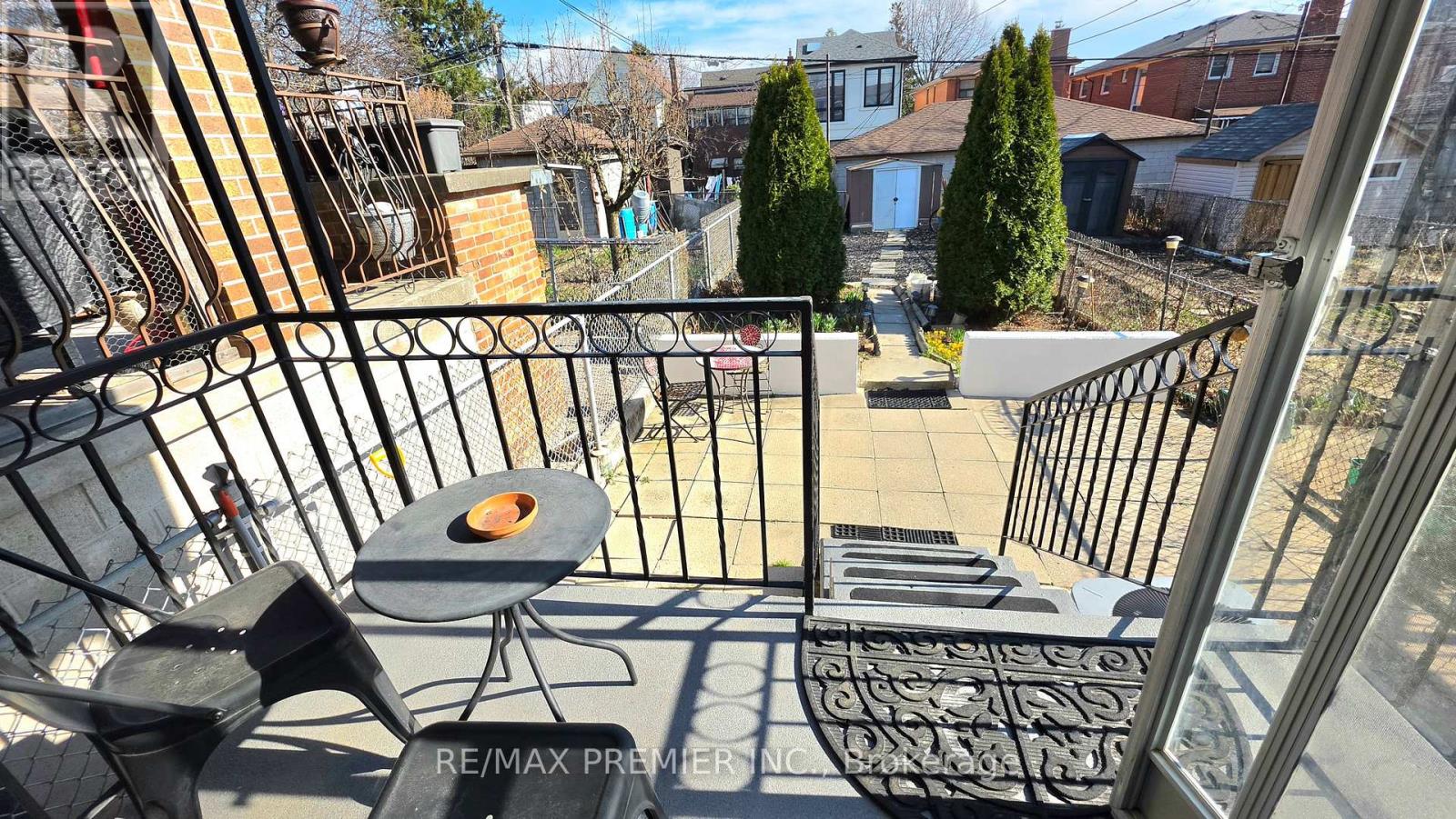 75 Auburn Avenue, Toronto, Ontario  M6H 2L8 - Photo 30 - W12989516