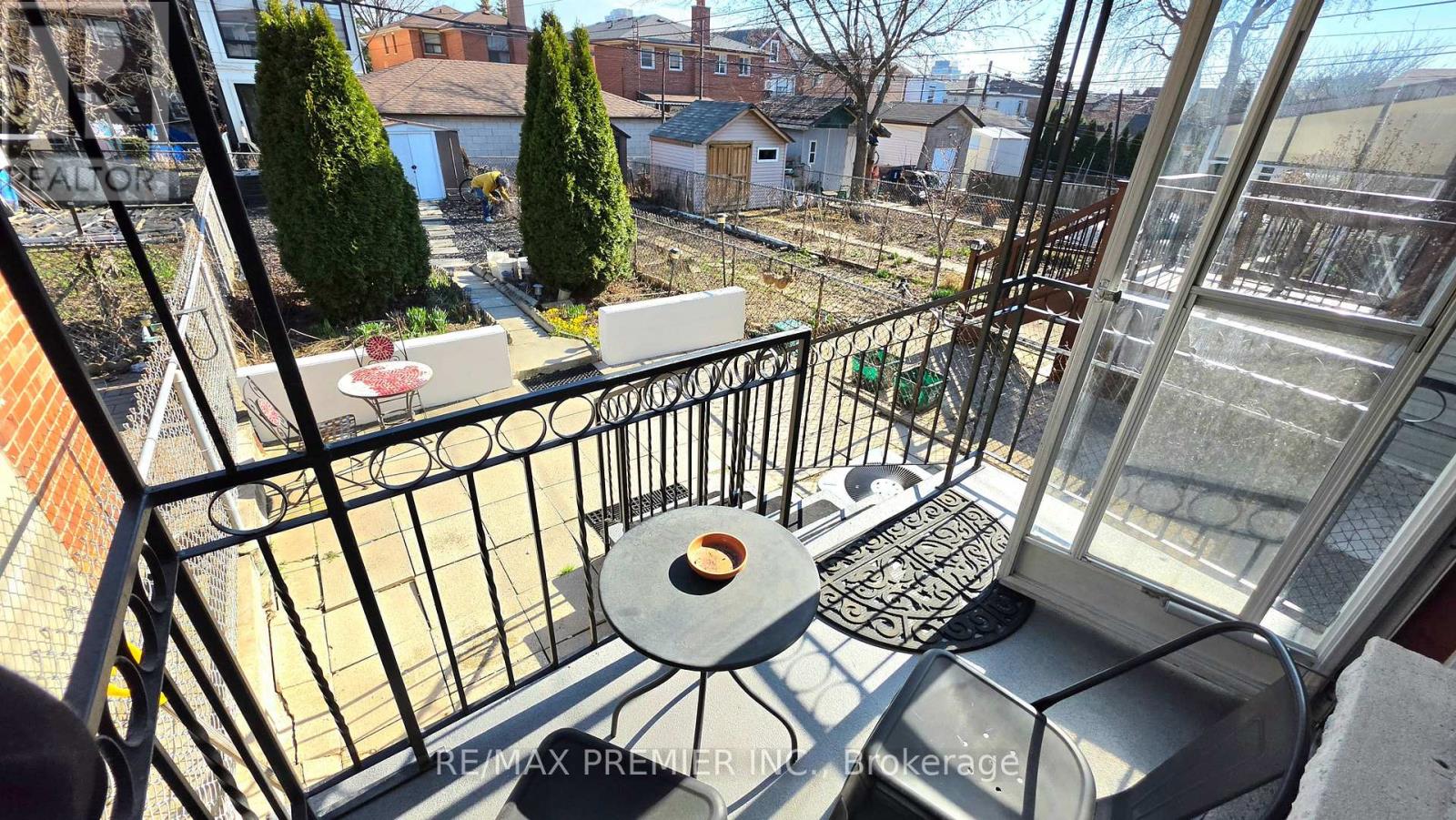 75 Auburn Avenue, Toronto, Ontario  M6H 2L8 - Photo 31 - W12989516