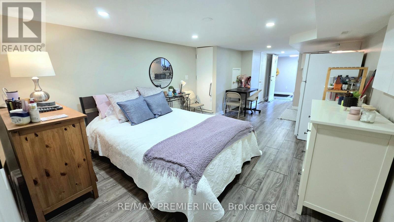 75 Auburn Avenue, Toronto, Ontario  M6H 2L8 - Photo 8 - W12989516