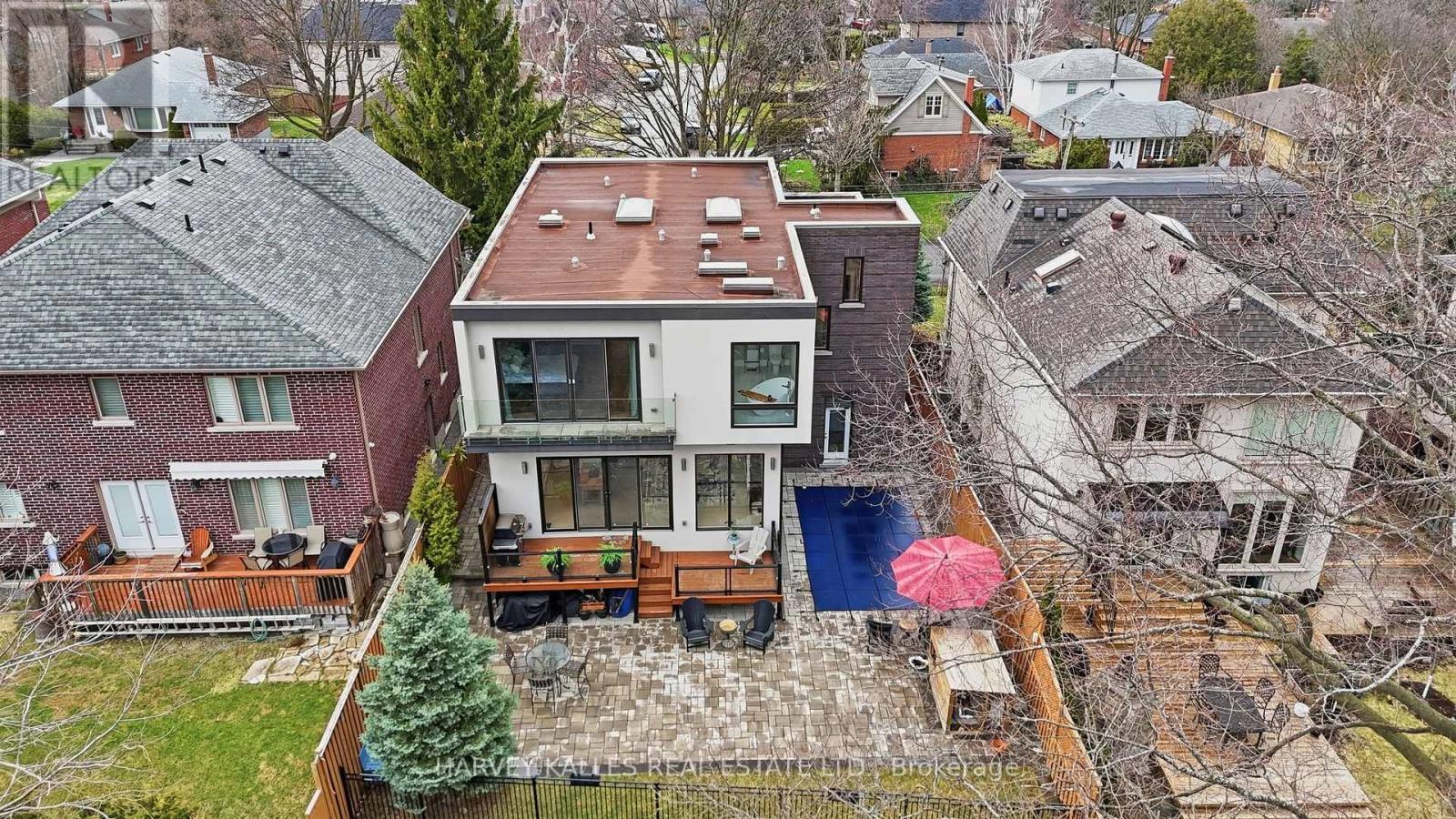 46 Ravenscrest Drive, Toronto, Ontario  M9B 5M7 - Photo 31 - W12989518