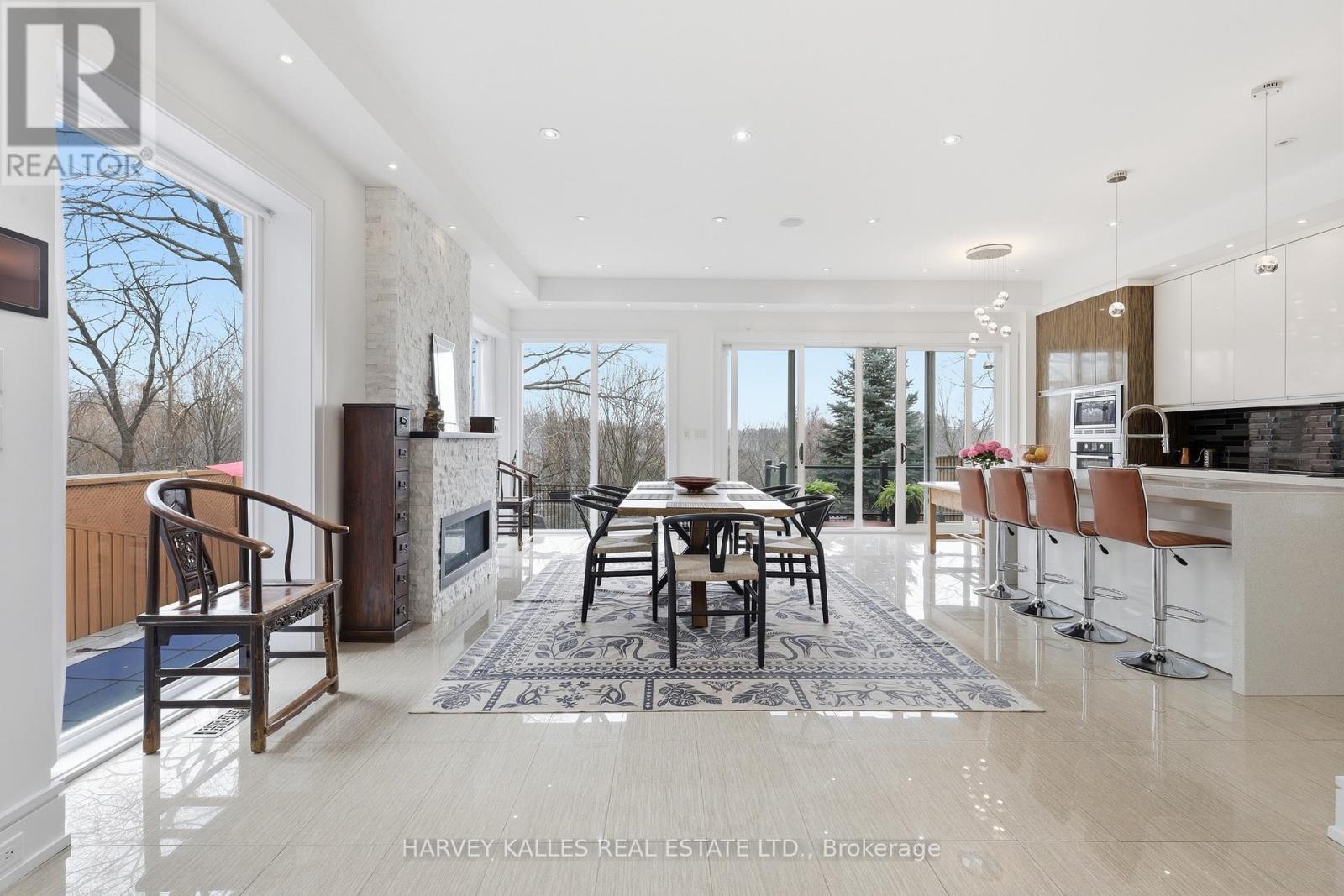 46 Ravenscrest Drive, Toronto, Ontario  M9B 5M7 - Photo 6 - W12989518