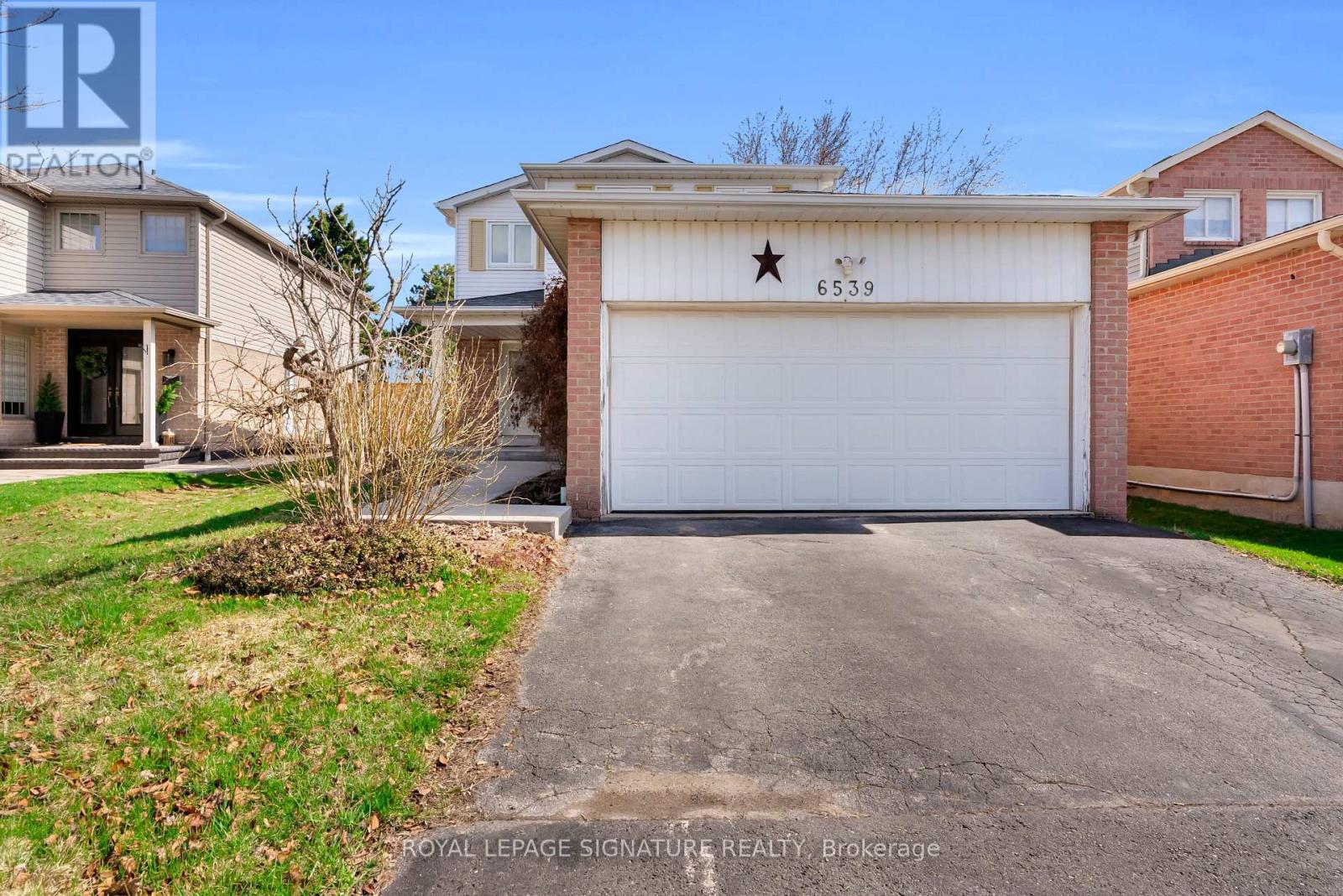 6539 Edenwood Drive, Mississauga, Ontario  L5N 3H2 - Photo 6 - W12989552